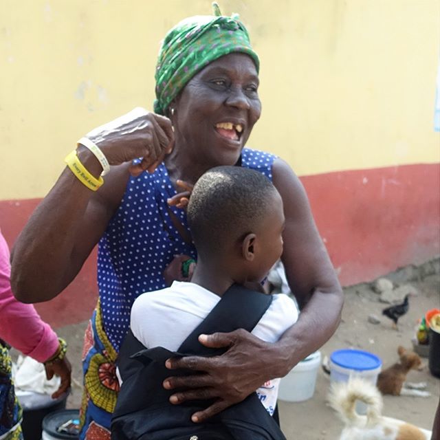 CH_Ghana's tweet photo. Welcome home hugs and smiles are some of the best things about our work. After Reintegration Day, our team continues to check up on, support, and advise the boys and girls as needed for them to be successful
.
.
.
.
.
#reintegrationday #childrensreintegr… https://t.co/c2ErawU4UW https://t.co/dQQuzmx31H