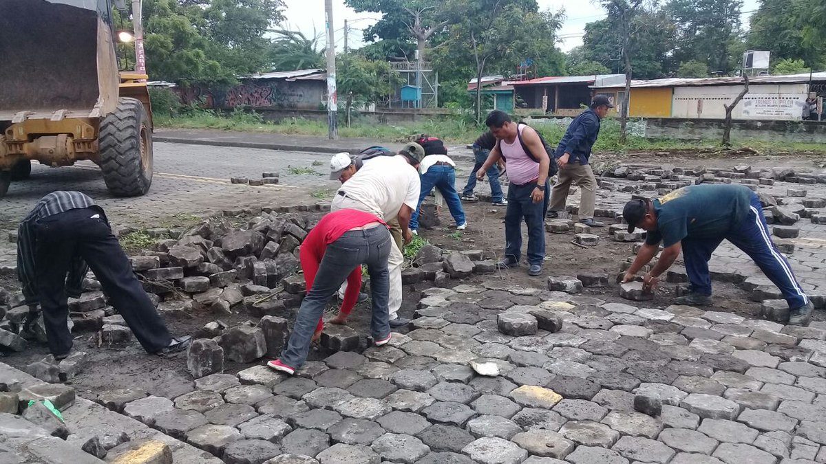 NyDMasis's tweet photo. Solo somos el pueblo que quiere vivir en paz 👇👇👇
#NicaraguaQuierePaz
@CIDH https://t.co/lKc5BGEQHI