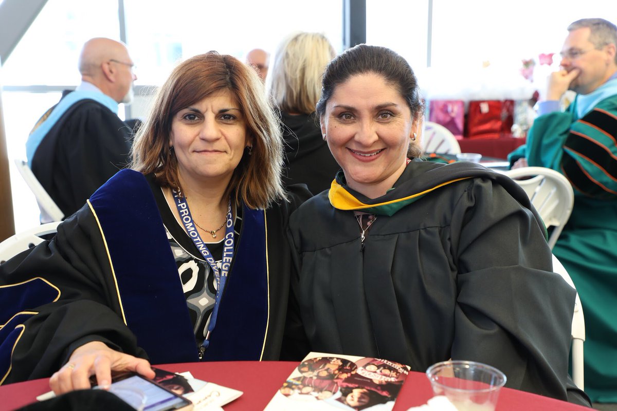 NorcoCollege's tweet photo. Thank you to our wonderful faculty for another great year at Norco College! See you in the fall! Or Summer Session. π #NC2018Grad #NorcoCollegeGrad2018 π https://t.co/Y5N7A8iZTq