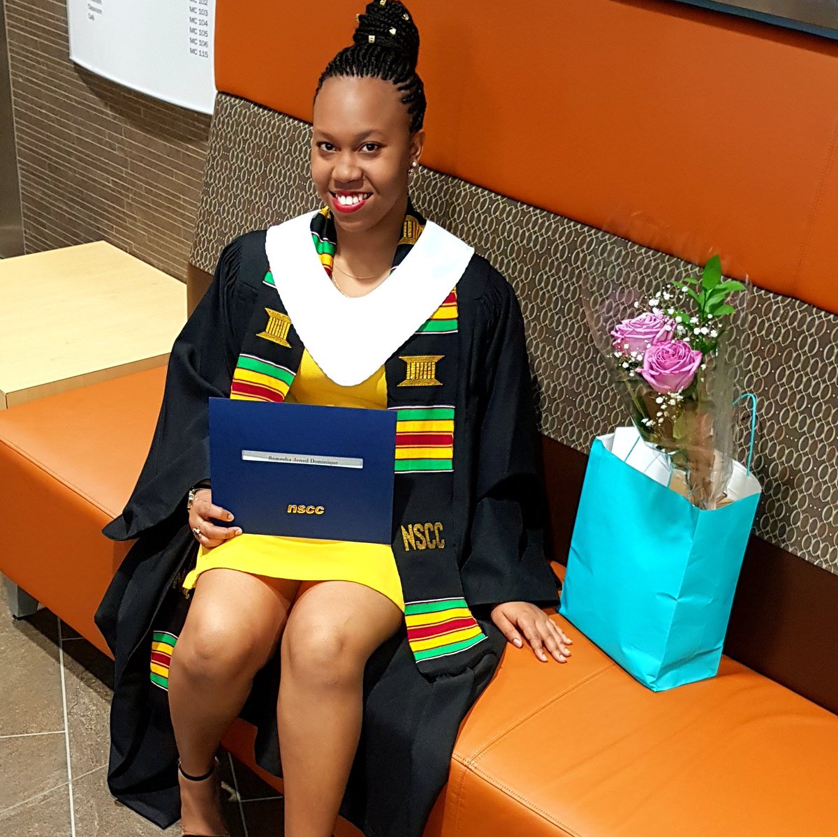 chefdominique22's tweet photo. #NewProfilePic 👩🏽‍🎓

Honor roll honour roll because the skipper really dey pon ah roll 
(I think that's the correct lyrics 😂)

#Grad2018 #NSCCAlumni #GrenadaProud 🇬🇩👏🏽 https://t.co/BLK91Gxypn