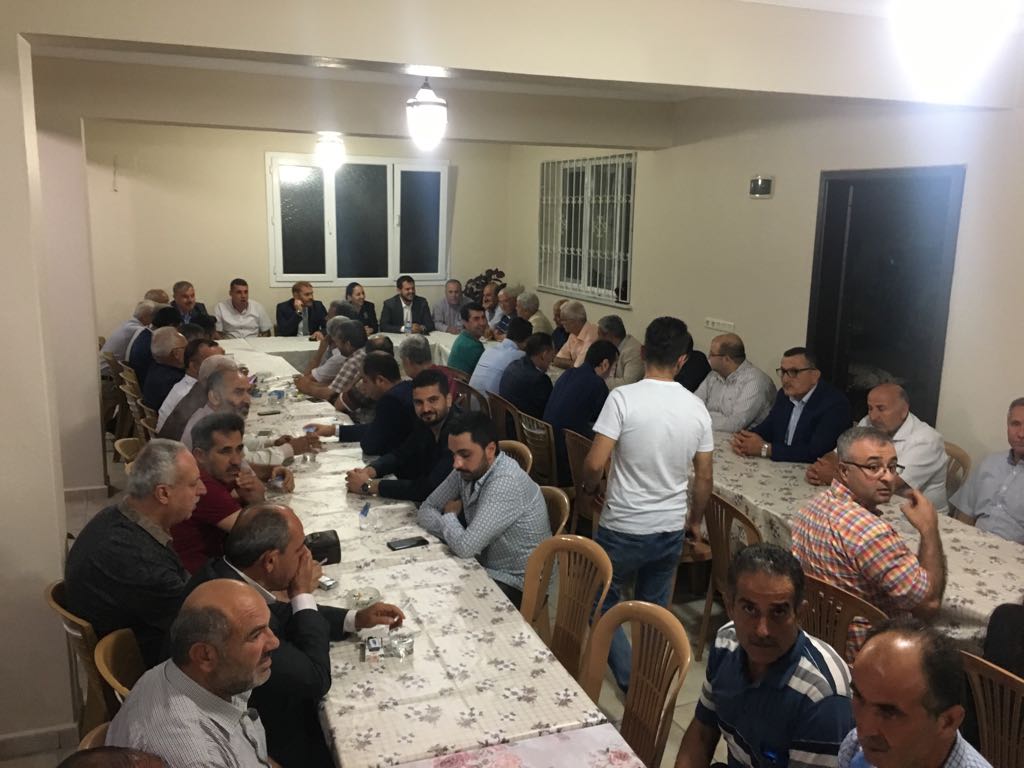 Antakya Akcurun Mahallesinde Sayın.Servet YILDIRIM’ın ev sahipliğinde, mahalle sakinlerimizle sahur da bir araya geldik.<a href="/Sabahatozgursoy/">Av.Sabahat ÖZGÜRSOY 🇹🇷</a> <a href="/RmznAlpsln/">Ramazan ALPASLAN</a>