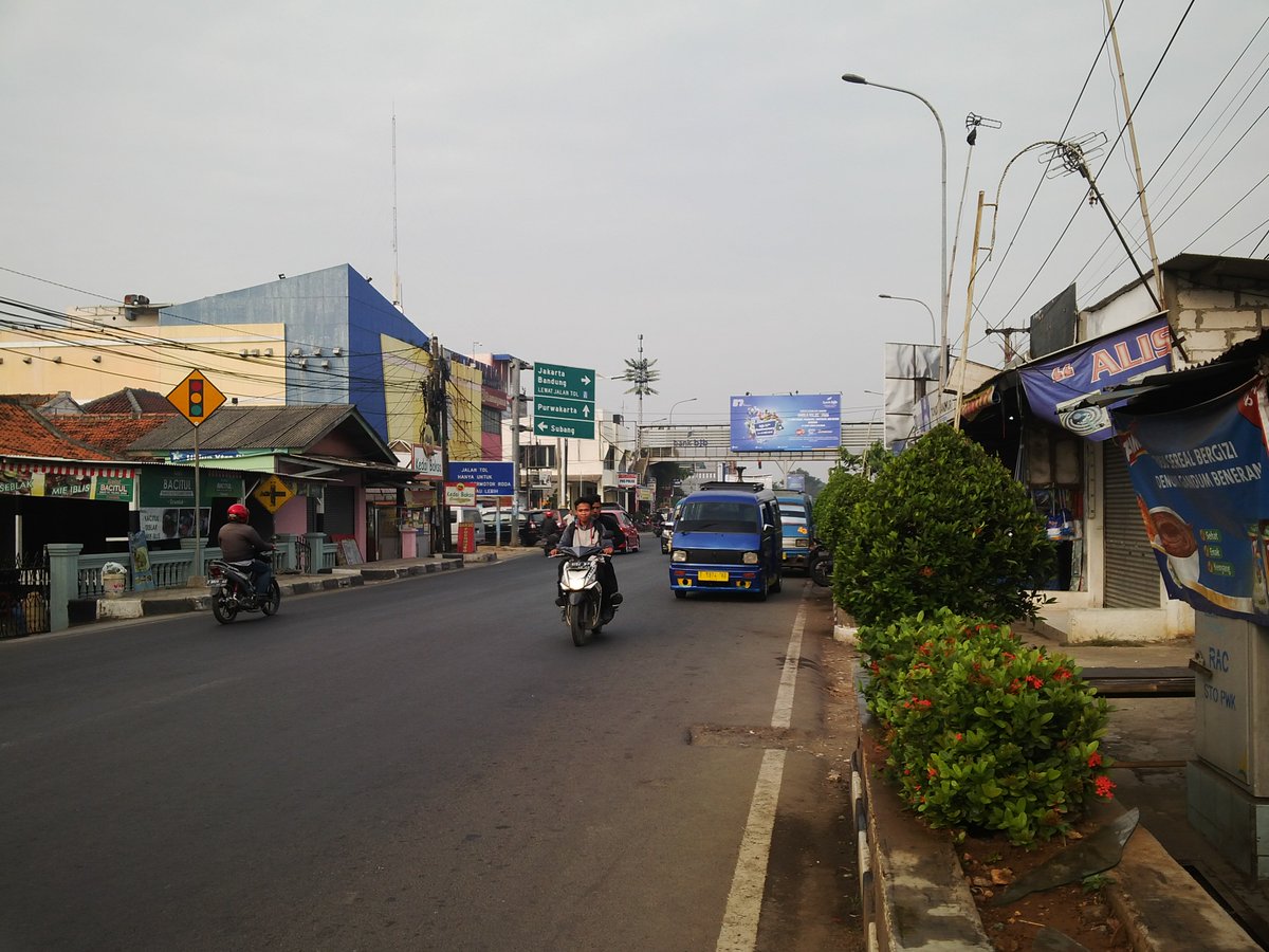 sadangfm's tweet photo. Suasana H-3 Jl. Raya Sadang Cikampek
Aman Lancar...
@sadangfm 
#operasiketupat
#purwakartaistimewa https://t.co/jLHb1rxFMt