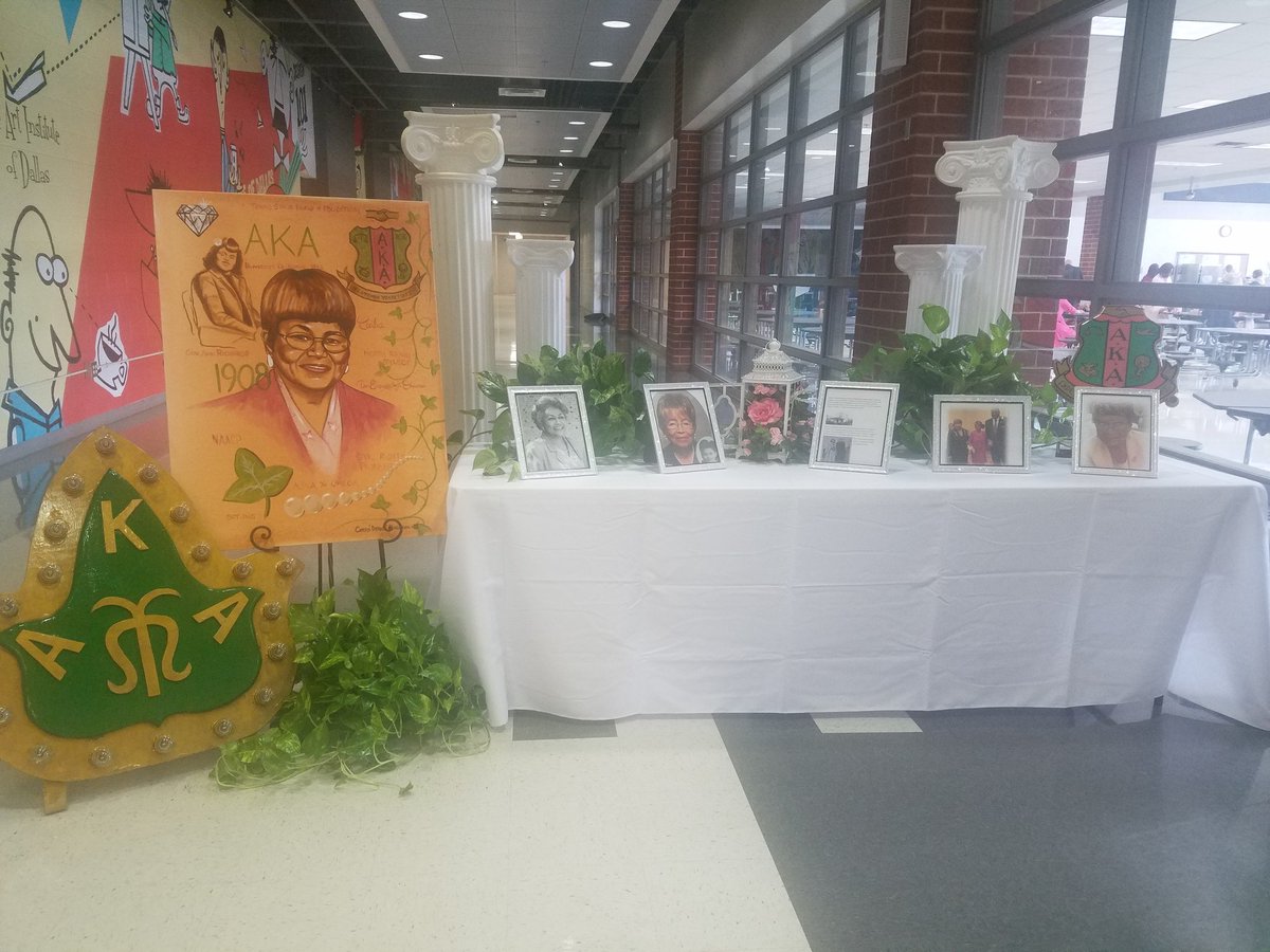 asmerompri's tweet photo. Celebrating Mrs.
 Conrad's 75 years of commitment to service. A great honor to lead a school that is founded on the legacy of this extraordinary family https://t.co/MUVzsazZvl