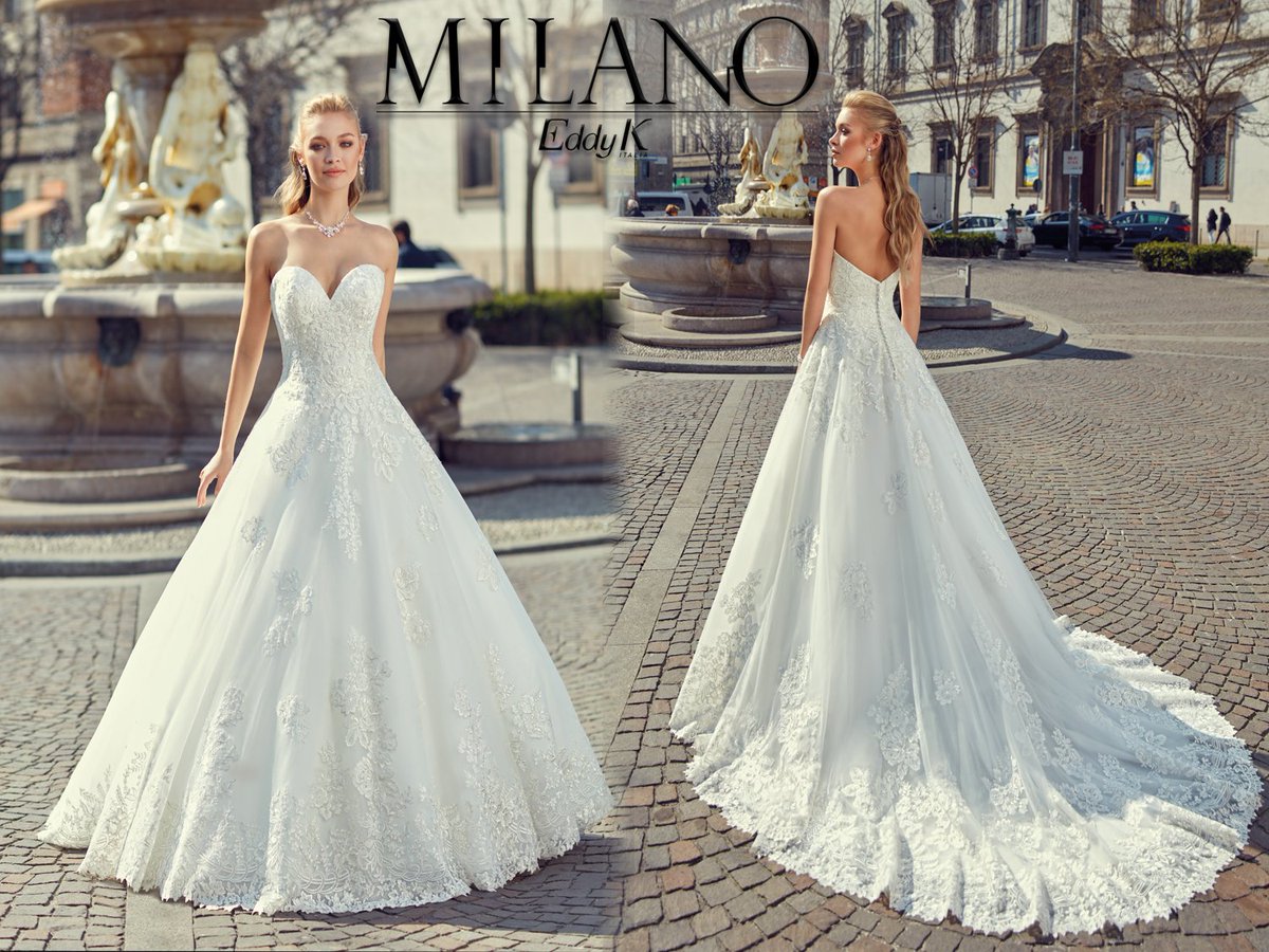 #EddyK Dress of the week, style MD260 makes our hearts stop with that wonderful silhouette and sweetheart neckline #eddykbridal #eddykmilano bit.ly/ekdress