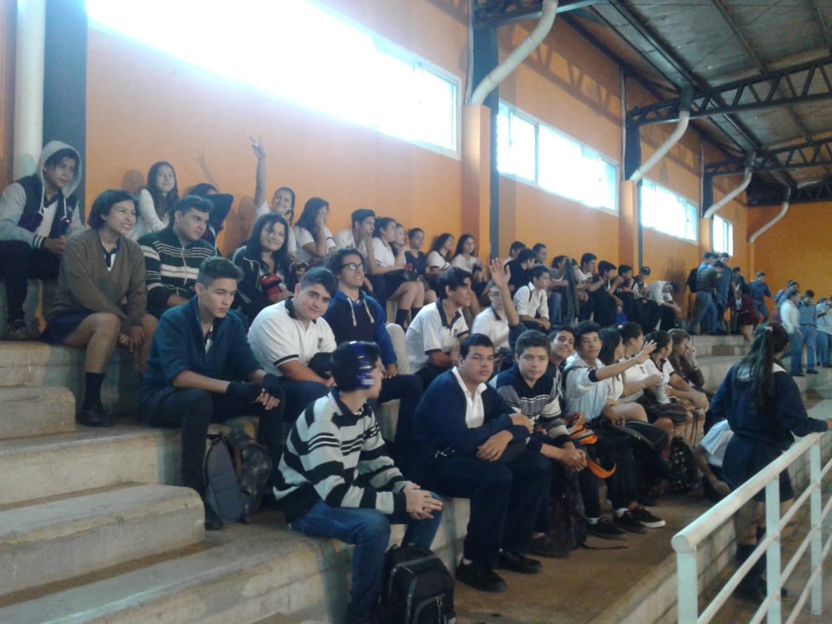 mariluleverberg's tweet photo. #Epet2 presente!! Los jóvenes se comprometen con #UnaNuevaCulturaVial #misiones Gracias por estar colegas y alumnos!!! https://t.co/RbbwQuGRui