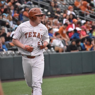 humboldtcrabs's tweet photo. Texas Longhorns take 36th trip to Omaha. Former Crab Ryan Reynolds @r_reynolds5 had 2 hits, 2 RBIs to help Texas beat Tenn 5-2. #gocrabsgo https://t.co/sgmlqRiAtU