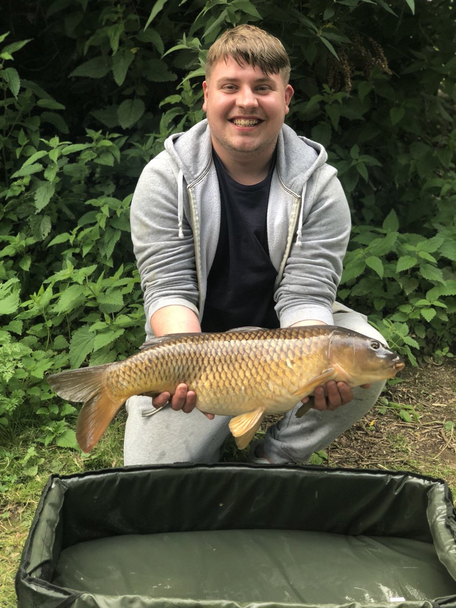 jjangling's tweet photo. Pucker weekend fishing turned 21 and had a few fish over the course of 4days these are a few of my favorites @KPangling stayed the the whole time with me down our syndicate along with a couple pals popping down for a night each both catching! https://t.co/1DjqJIOjbT