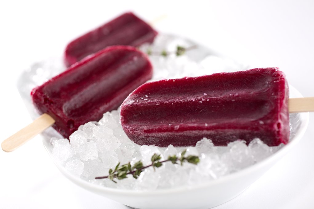 ChefZipora's tweet photo. It's heating up out there. Need something healthy for a tasty cool down? How about a hibiscus sweet cream ice pop? Just one of the things Chef can whip up to feed your family. #chefzipora #privatechef #scottsdaleprivatechef #cheftothestars #celebrity #scottsdalefamous https://t.co/qkJveU9ONo