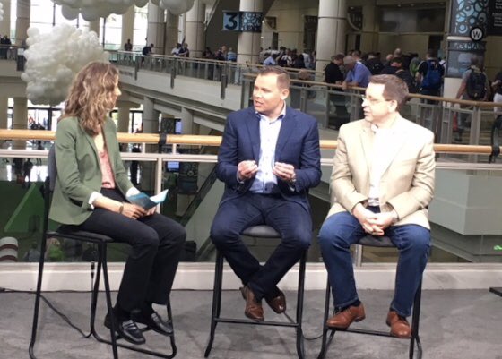 AArbuckle11's tweet photo. Great conversation with @mdupas01 at #CLUS about how Customer Experience accelerates our customer’s #NetworkIntuitive journey. https://t.co/Ai3CqlzhUE