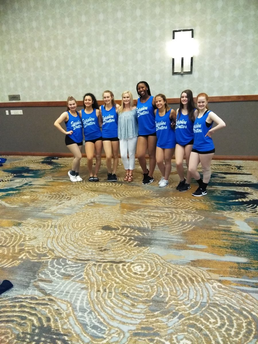 principaliam's tweet photo. NFHS #SAPPHIRESTRUTTERS
Officer Camp! Leadership is more than skill-level! #Togetherness👏🏼👏🏼
#Leadfromthefront #KeepStrutting 💯💋 where excellence is the #NORM🙌🏼🙌🏼 #officerstrong https://t.co/mFDcIFTRk5