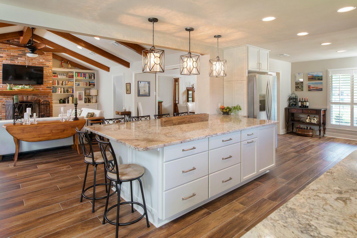 ExpandWithUs's tweet photo. Want to open up your spaces that feel too cramped? Always dreamed of an open floor plan? You've come to the right place! https://t.co/sbd25hUYaE