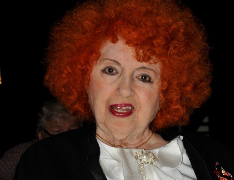 ChrisJJSDN's tweet photo. RIP Yvette, tu resteras dans nos coeurs. ;( https://t.co/75cjemFDpa