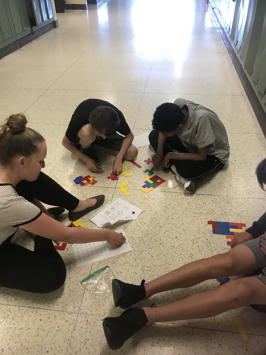 msbaileybrh's tweet image. Upping our #pentomino game with some more complex challenges... lots of fun and a great #visualspatial task @BrantHillsPS #hdsbmath