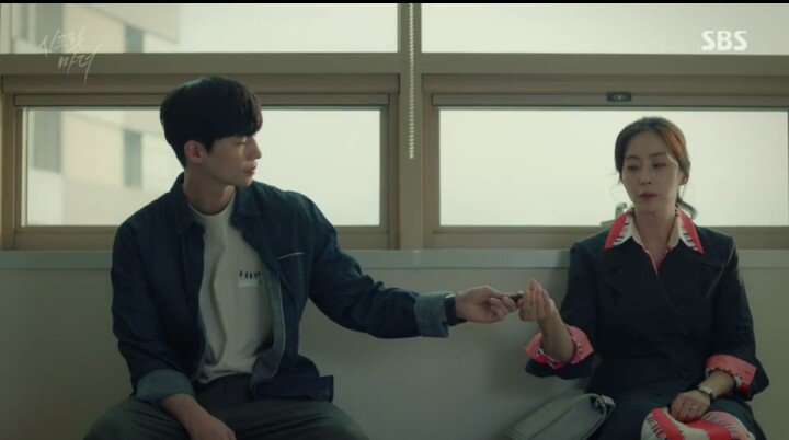 uriyoojungie's tweet photo. Anyway..... Is it a crime to ship them?????!! Freaking love their interactions!!
#SecretMom
#SongYoonAh #SongJaeRim https://t.co/axCB05YjtH