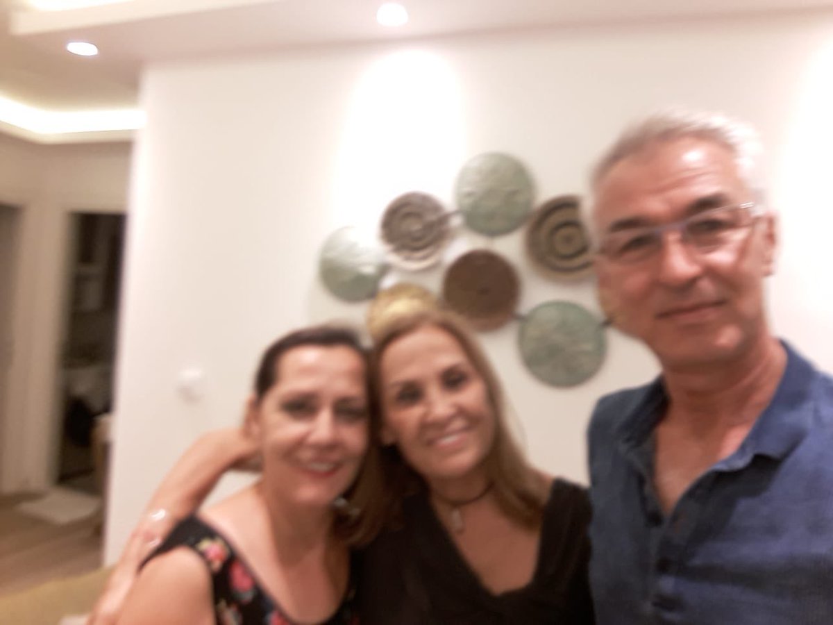 İşte size Büyük HilMur ailesi. Hepimiz, sizleri öpüyoruz 😘