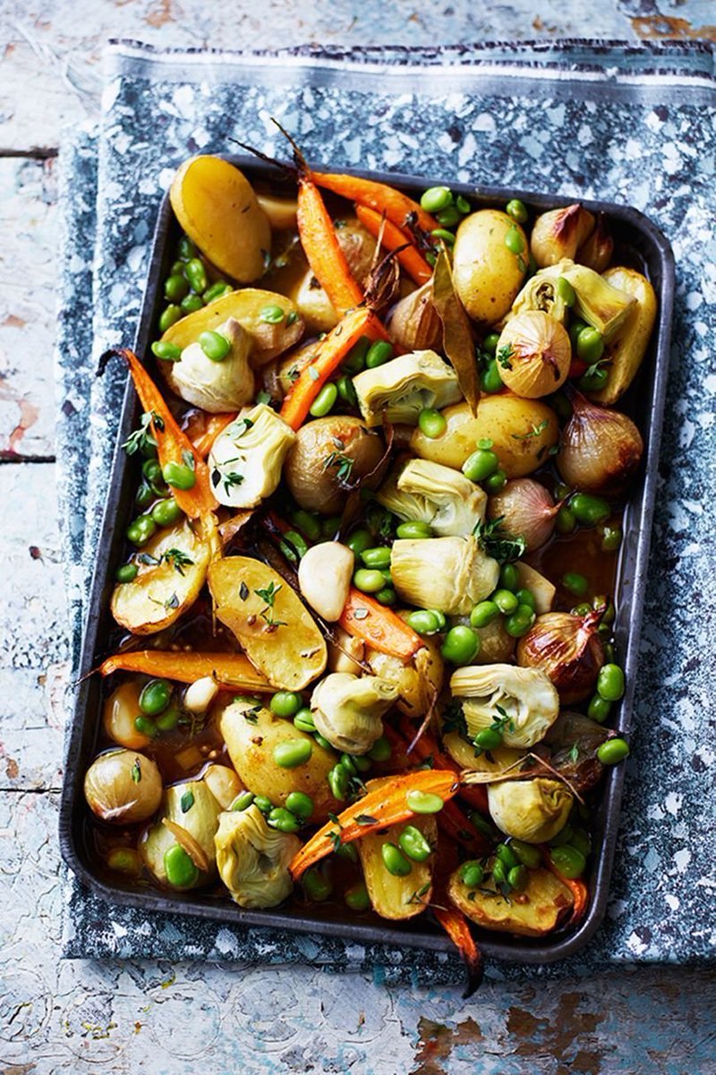 _houseandgarden's tweet photo. It's nearly time for Sunday lunch - get some tips from our collection of delicious potato recipes, from dauphinoise to a classic roast. https://t.co/ATXPjMIIca https://t.co/xhByHMUStQ