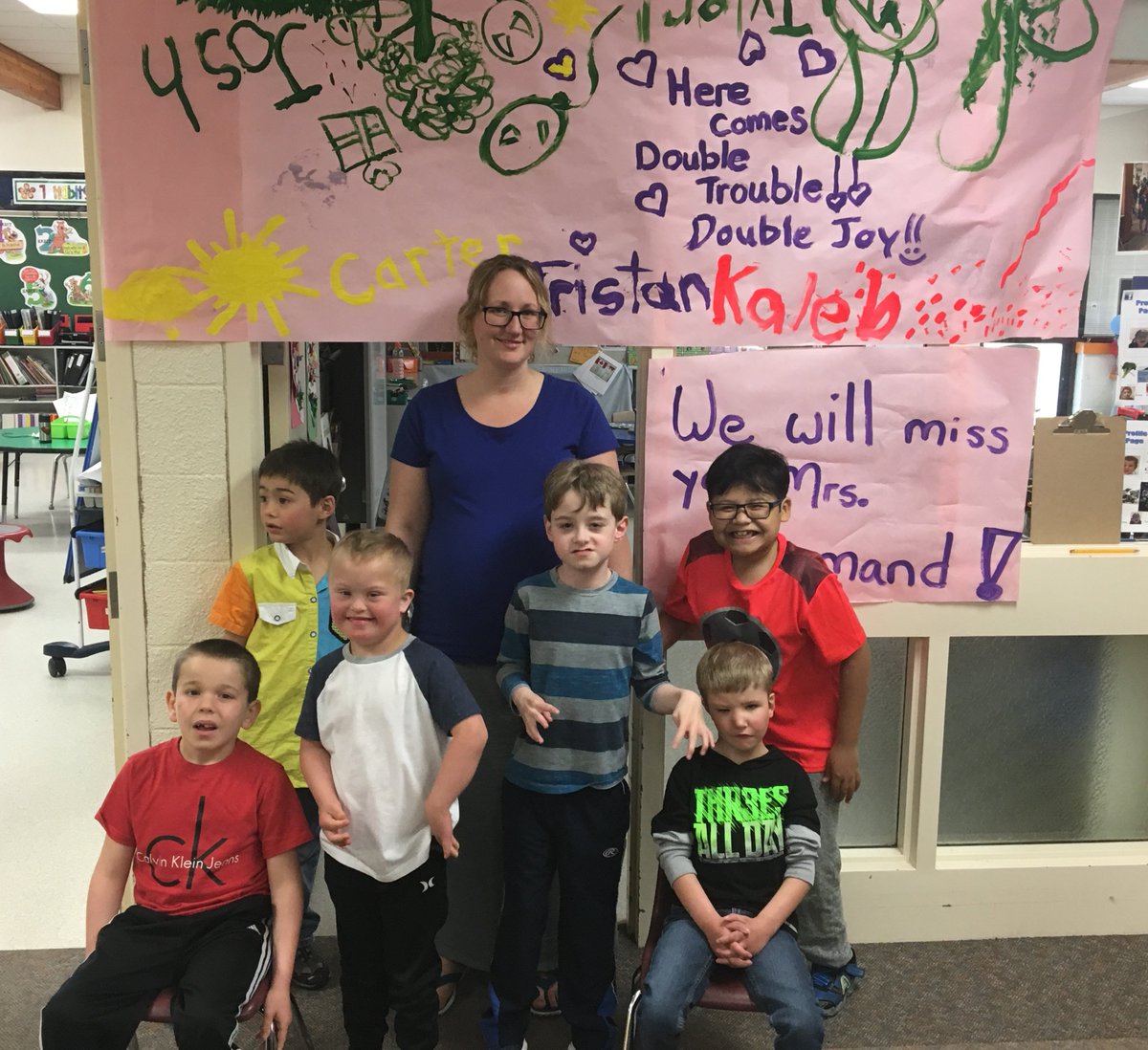 MrsBGrade4's tweet photo. Mrs. Normand on her last day. Students had to be very sneaky when painting her farewell poster so she didn't see! All the best to you! https://t.co/DahTbclW2U