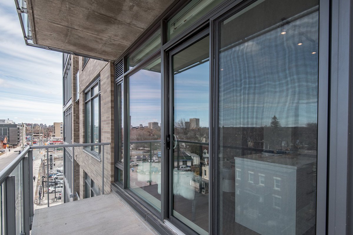 Make the most of your condo balcony with these 10 expert tips! Link: bit.ly/2MhK3Ti 
#RealEstate #Homes #Tips #awesomeness #design #Ottawa