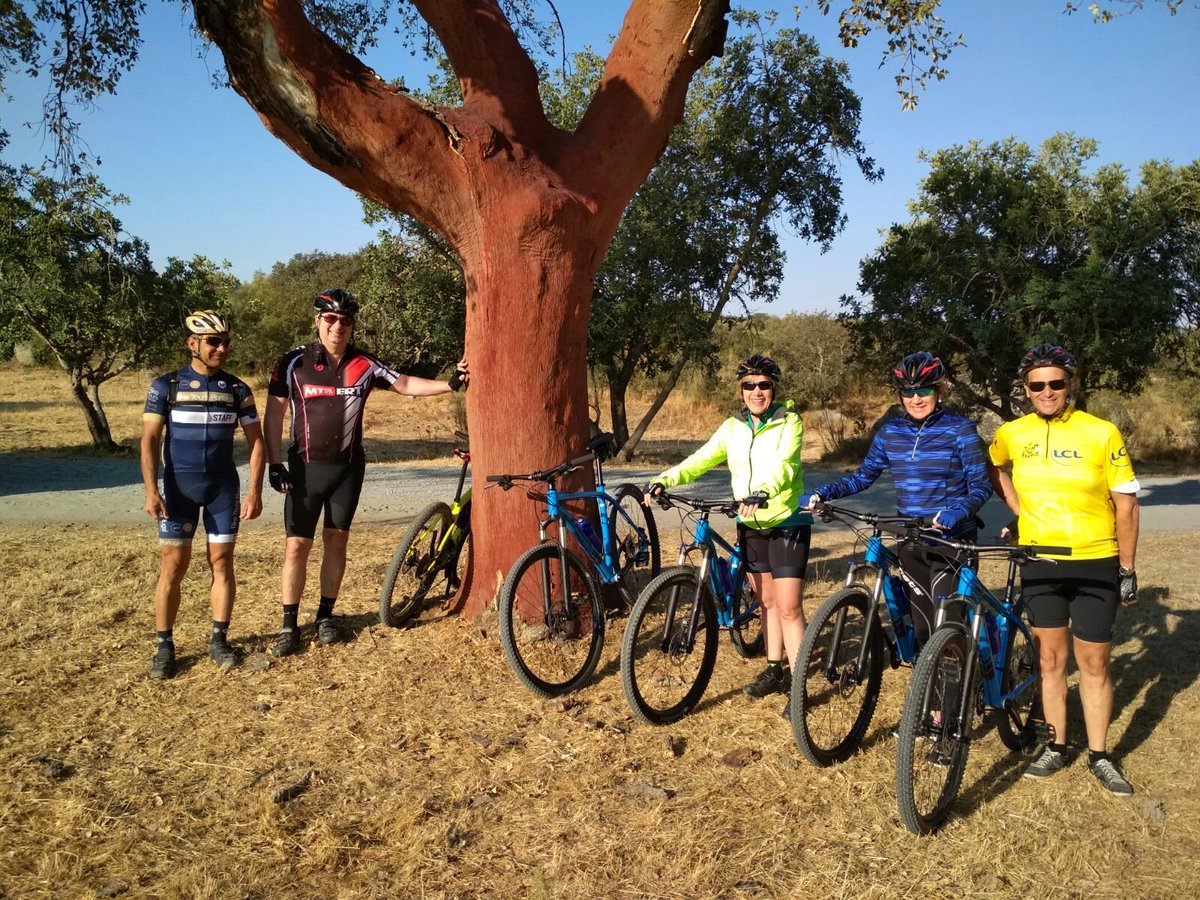 BTP_LTW's tweet photo. We have to be thankful for this amazing natural resource we have – the immense #cork trees in the #Alentejo are the unique with it’s reddish bark, when freshly cut
https://t.co/eldiL0QpZY

#photooftheday #Portugal #corktrees #friends #family #alentejo https://t.co/Wh2u8vDs1j
