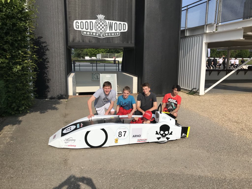 Chainreactiongp's tweet photo. World debut of our 2018 car @Greenpowertrust @ARNO_Group @helloSweetbird @BonnyMillsSW @MotoronServices @Revive_UK now we race https://t.co/QEFlxH3h89