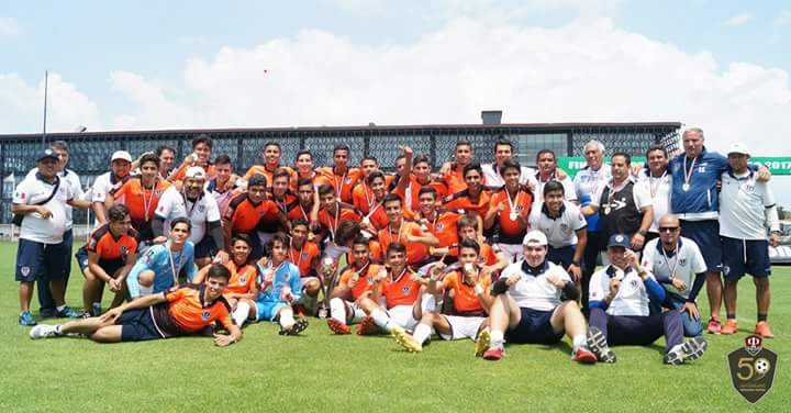 Regresamos a casa con la copa y permanecemos en la cima! ⚽🏆👏😍💙 <a href="/AcatlanFC/">Acatlanfc_oficial</a>