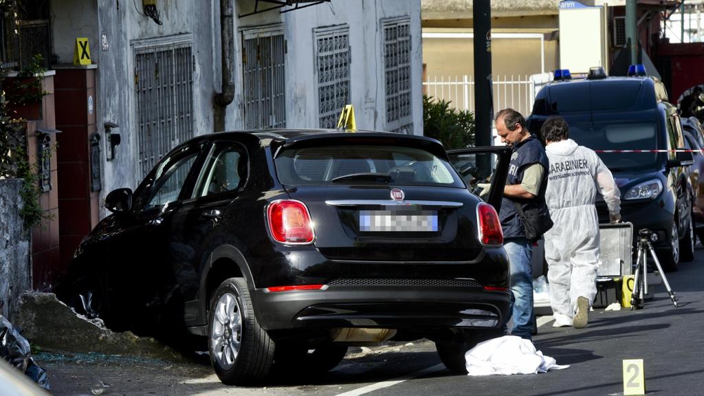 LaStampa's tweet photo. Napoli, ucciso per aver difeso una sconosciuta dai bulli https://t.co/IZJjkUzaVP https://t.co/TWIXTL27VN