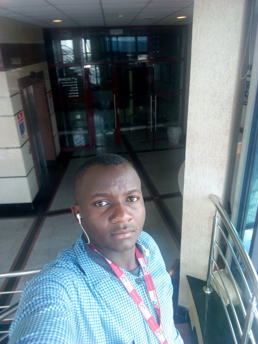 AbenHillary's tweet photo. @HassanTheMcee Hassan ukiona sura ka hii kesho jua  ni  mm hapo https://t.co/i2G5GzPYCi