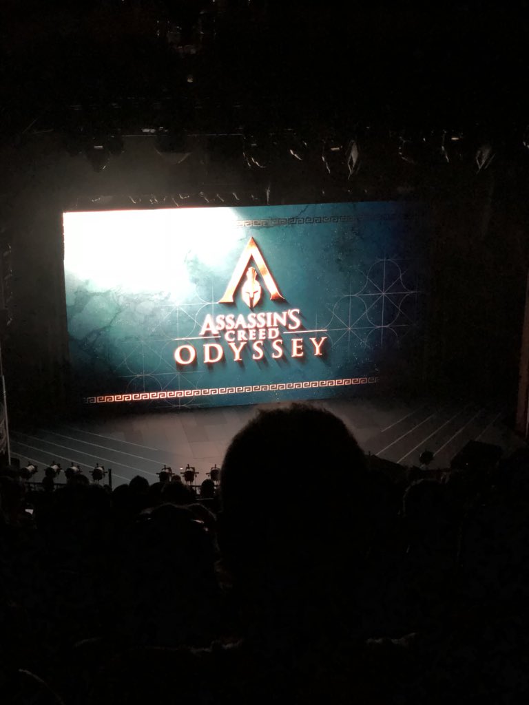 auronplay's tweet image. ASSASSIN'S CREED Y ESPARTANOS HAY ALGO MEJOR ESTOY EMOCIONADO VIVA JESUCRISTO