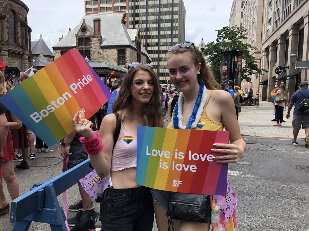 Uniskye1's tweet photo. UniSkye at #BostonPrideParade !

#lgbtq #lgbtpride #pride #pridemonth2018 https://t.co/NBJ2MRTDrn