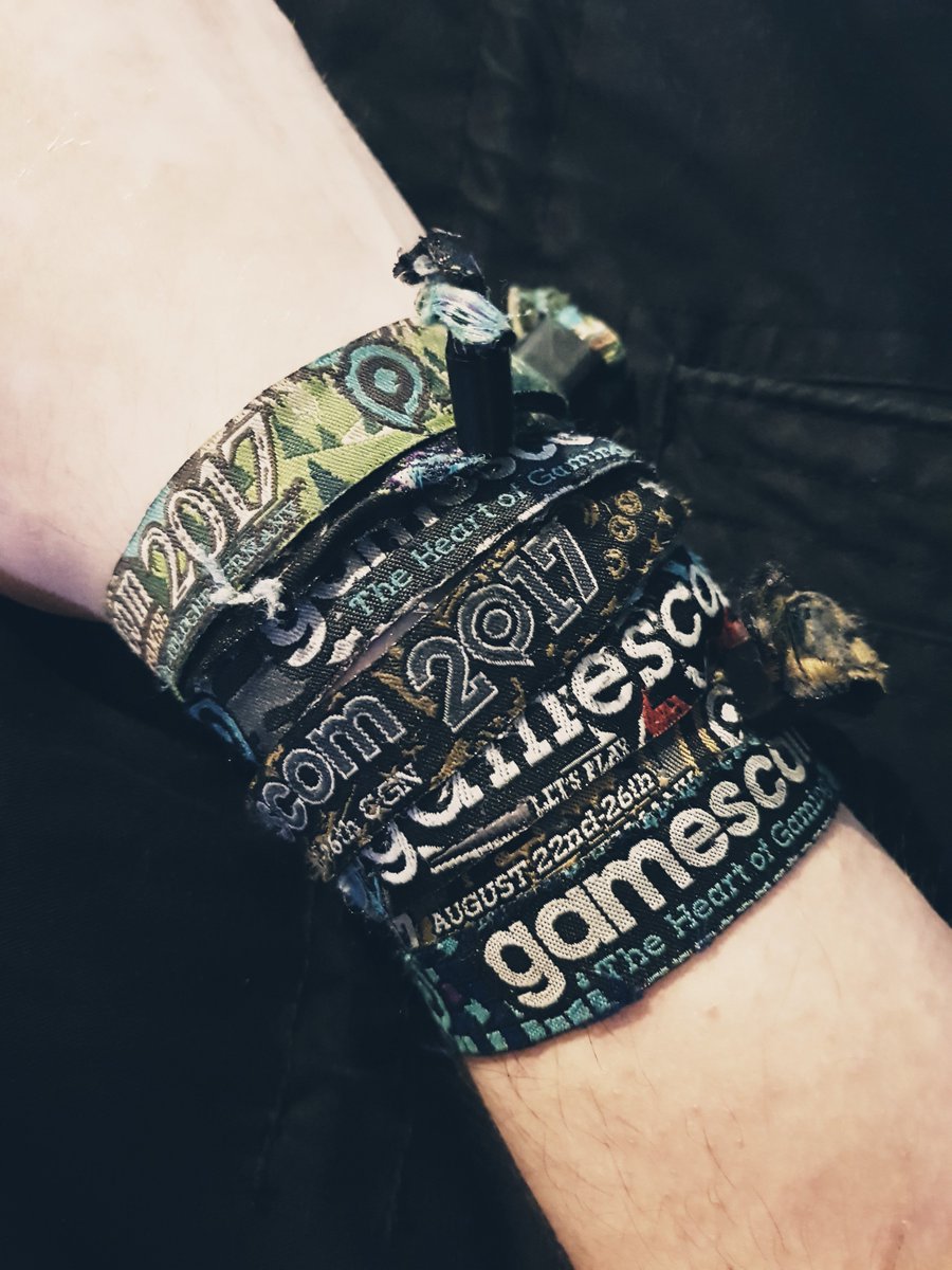 SadPixel_'s tweet photo. ๐ฎ10 WEEKS LEFT ๐ฎ
โก๏ธ#gamescom2018 / #10yearsofgamescom https://t.co/tDBiFDzFsF