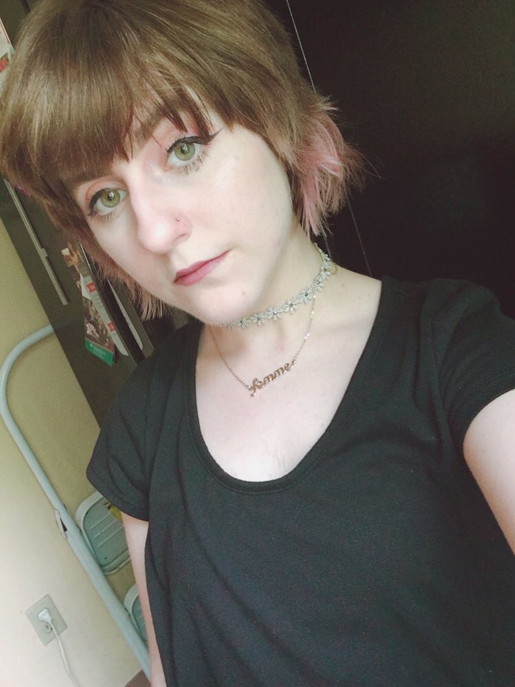 wingedvictory_'s tweet photo. [its munday ! i haven’t been rping lately on here but i want to be https://t.co/dC6oUNlGq7