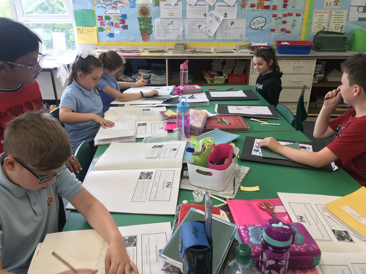 OLRprimary's tweet image. P5b gathering evidence for their learning logs this morning 📚 #learninglog #evidence