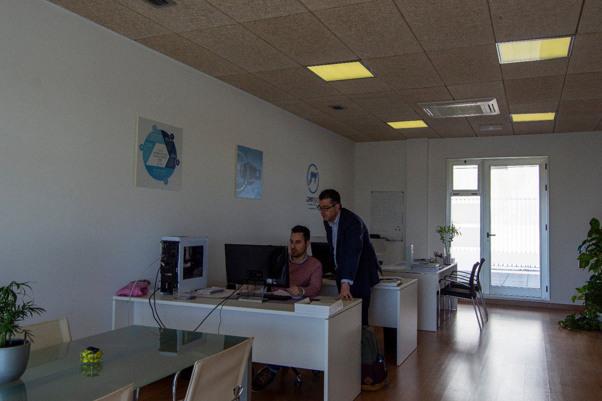JMP360's tweet photo. Tras un puente festivo en #Jaén, volvemos con las pilas cargadas a centrarnos en los proyectos que tenemos entre manos. ¡Go! 💪
#JMP360 #Arquitectura #Construcción #Granada https://t.co/MjsOwvvFBD