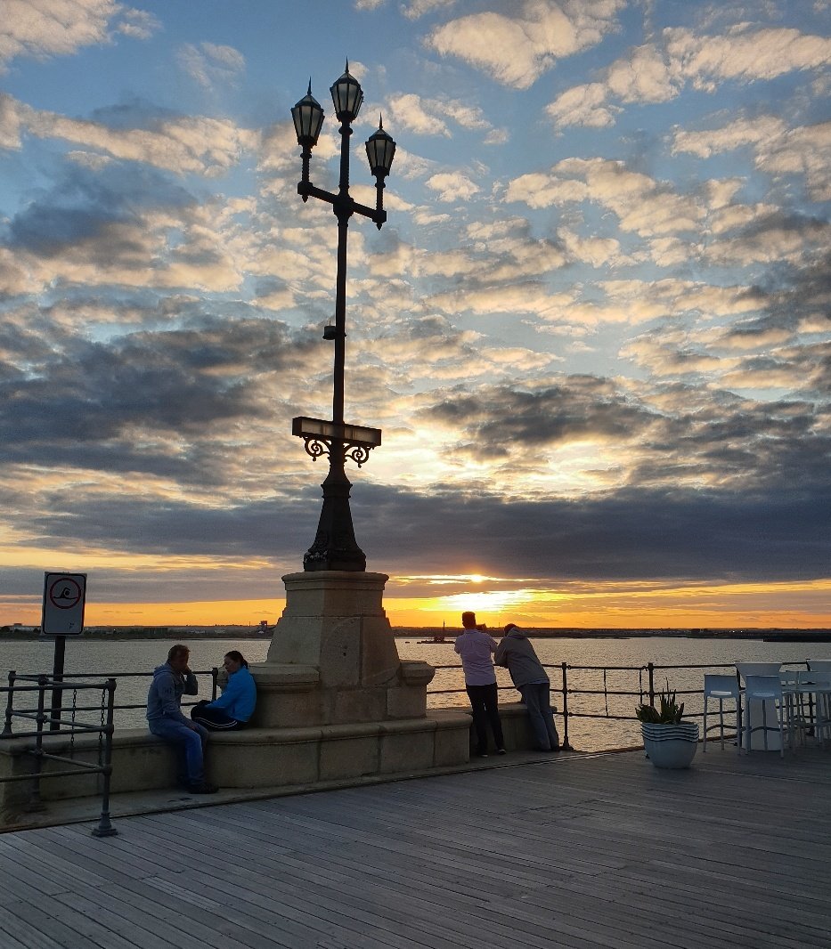 faumv77's tweet photo. Muelle de Tharsis 
Summer is coming...
#huelva #fotografia #sientehuelva #huelvalaluz #pintofotografia #masdehuelvaqueunchoco #VistoEnAndalucía @Meteohuelva @huelvaturismo @APHuelva @viveandalucia @andalucia_news https://t.co/jim26VPl3O