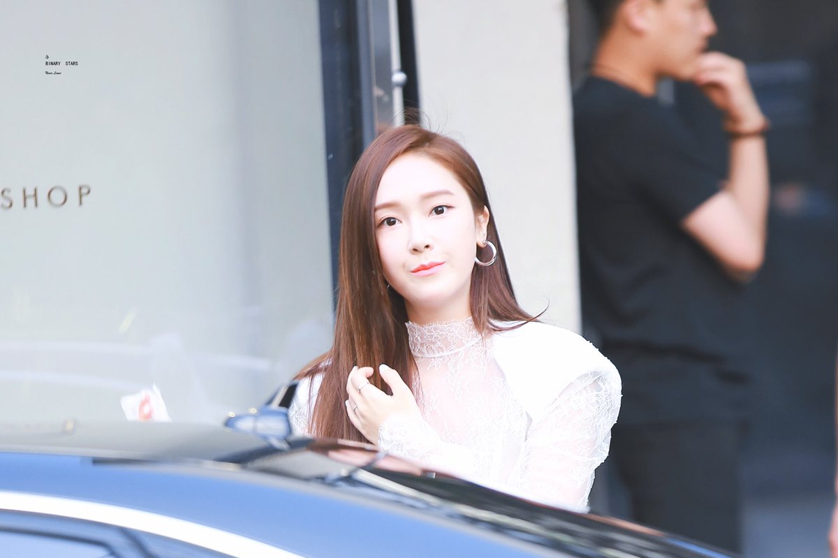 Binary_Stars930's tweet photo. 20180605  Byredo X Offwhite Event #jessica #JessicaJung #제시카 #정수연

https://t.co/6XdzMbn3Cd 
https://t.co/6Vblck8CTW 
https://t.co/Gxvas2ioc0 
https://t.co/N1y0quqFn3 https://t.co/w9OTbPhCl5