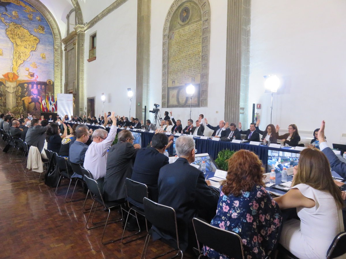 Sylvia_OrtegaS's tweet photo. La instalación del #SINEMS, es un momento histórico; todas las entidades federativas, todos los subsistemas, un objetivo en común, la juventud mexicana. Consejeros gracias por su colaboración, su entusiasmo y su disposición. Estados y Federación, unidos por la juventud de la #EMS https://t.co/MXRqLgTlwu