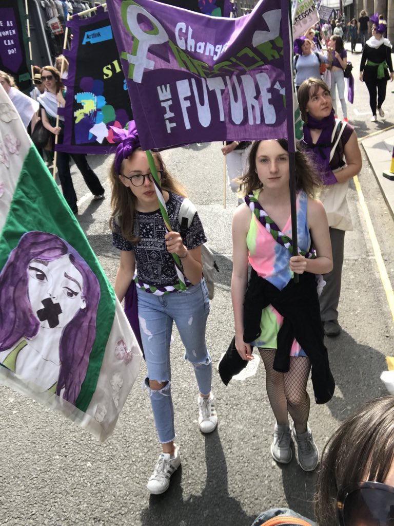 ProfCBorland's tweet photo. Still riding high on the waves of joy, pride & optimism. Marching with daughters, friends, neighbours on Sunday #Processions2018 #ProcessionsEdn ๐๐๐ https://t.co/HW6vSVyxHi