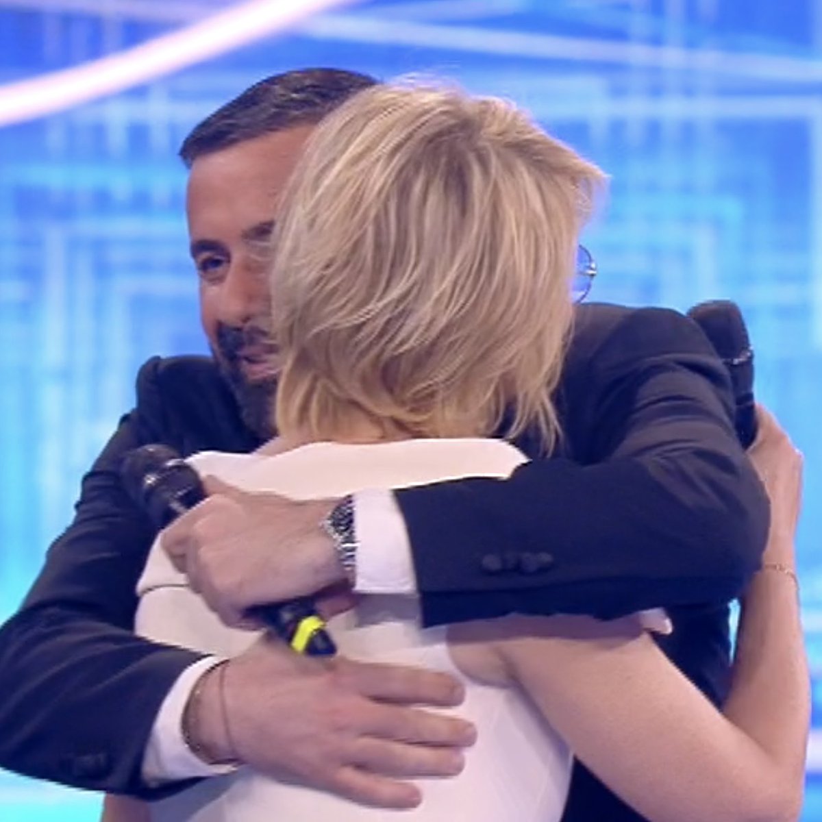 Dove c'è Maria c'è casa. E <a href="/lucatommassini1/">luca tommassini</a> l'ha capito bene ❤️ #Amici17