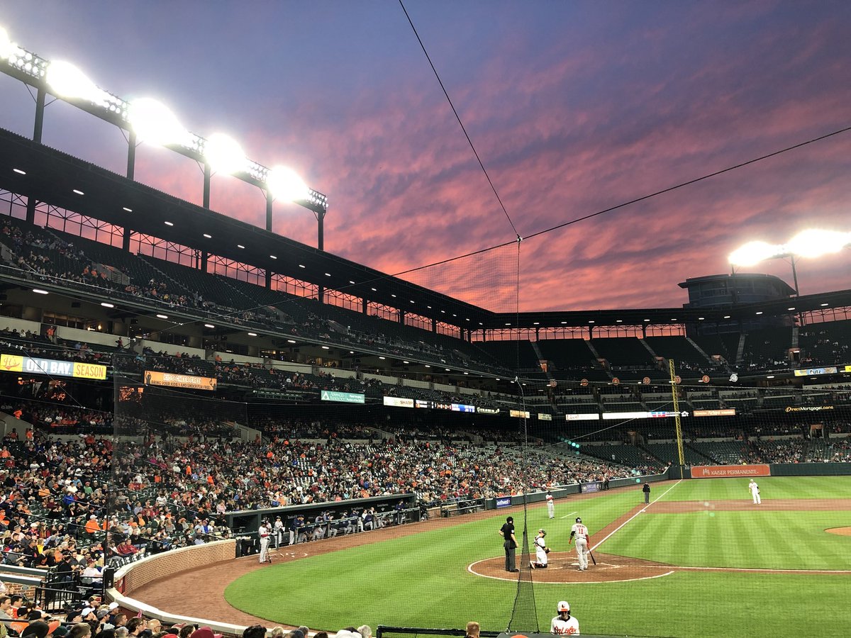 I_Blank_You's tweet photo. Night descends with brilliant sky color #clublife #suitelevel #STH #Birdlandโ โ #BmoreLovesTheBirds @masnOrioles @masnRoch @Orioles @OrioleBird @LockedOnOrioles @DowntownBalt @BaltimoreMD #OPACY #BostonVsBmore #PitchersNight #EmptyBoard #CoolJuneNights @WTOP @wjz @baltimoresun https://t.co/k806cbRh8d