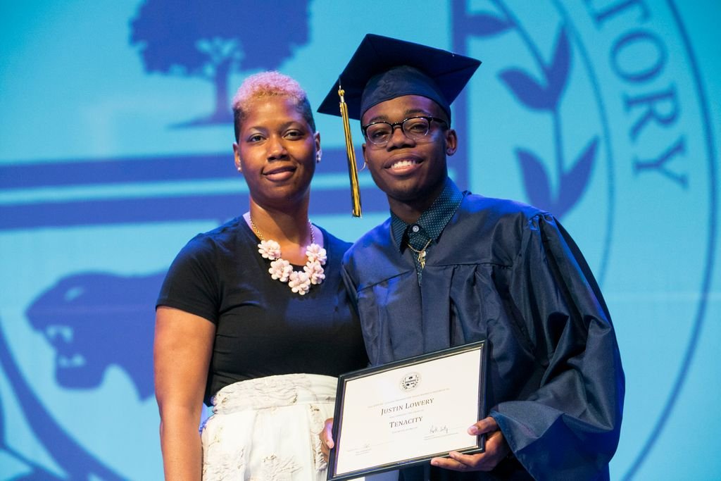 KIPP_DC's tweet photo. Congratulations to KIPP DC College Preparatory's Class of 2018! 🎉🎓

View and download photos from the 2018 commencement ceremony: https://t.co/m4fCrHXOHR https://t.co/4ODdwhzYez