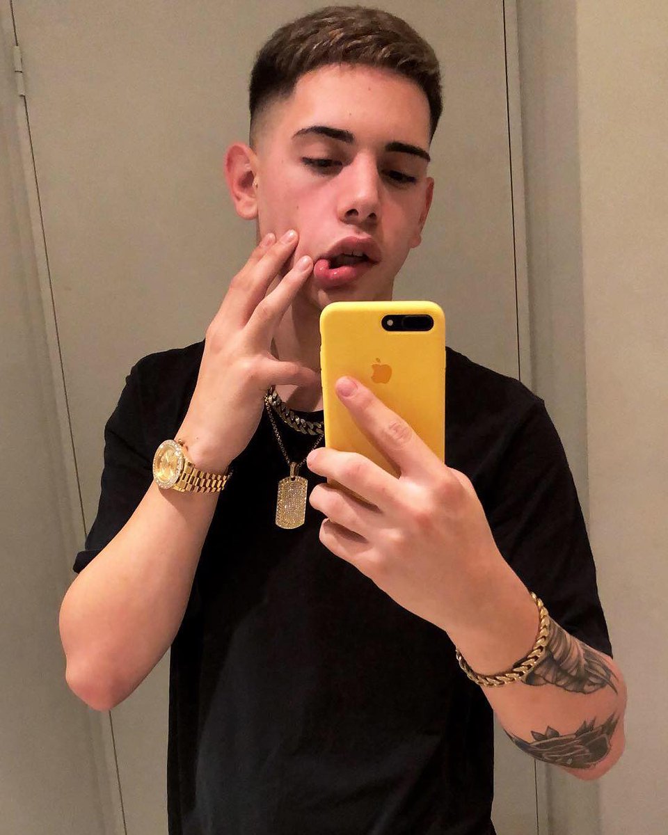 calmateforra's tweet photo. Pero que hermoso que sos ecko lpm estoy enamorada https://t.co/yJzTteL9SA