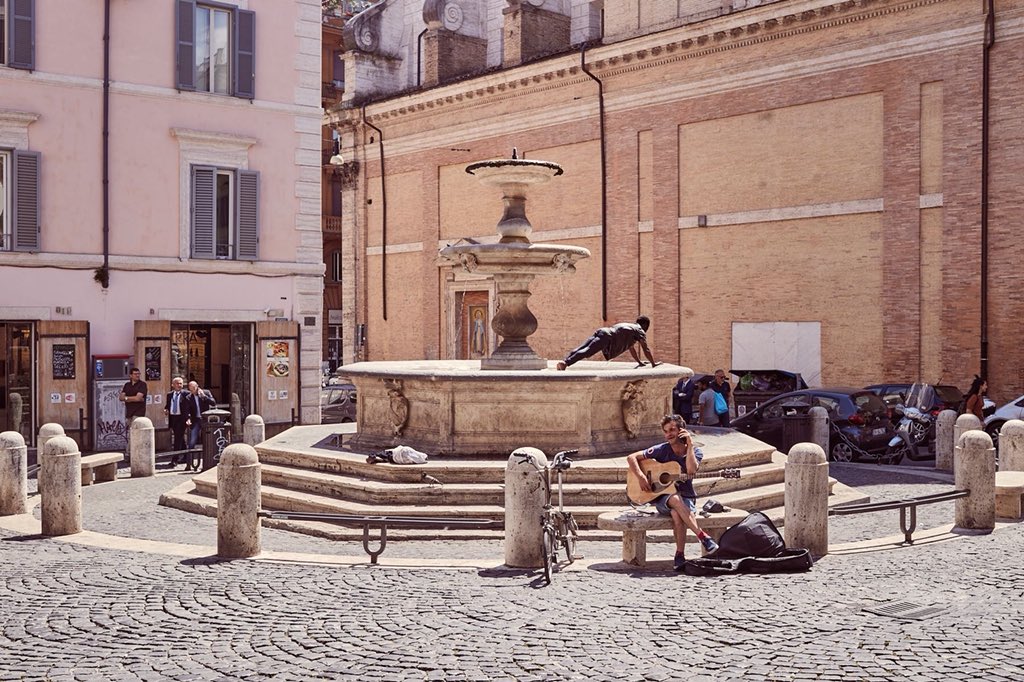 inplacesguide's tweet photo. And Romans’ age-old relationship with their water is unique and eternal, given the majesty of their aqueducts and, above all, their fountains. be mobile in the city 📲#traveladdict #app #iTunes #Rome https://t.co/Y2SL0l3FE8