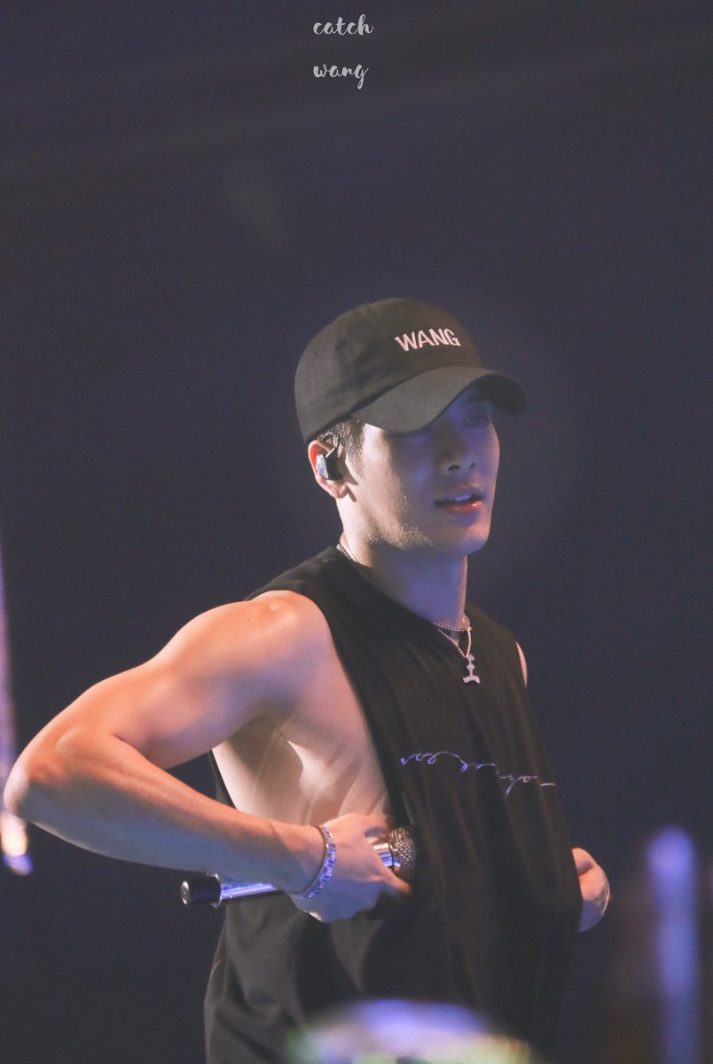 CatchWang520's tweet photo. 20180610 【HD】
WORLD TOUR 'EYES ON YOU' IN PARIS 
#갓세븐  #GOT7  
#王嘉爾 #jacksonwang #잭슨  #Jackson
#EyesOnYou 
#GOT7WORLDTOUR https://t.co/rWEcGfrnTT