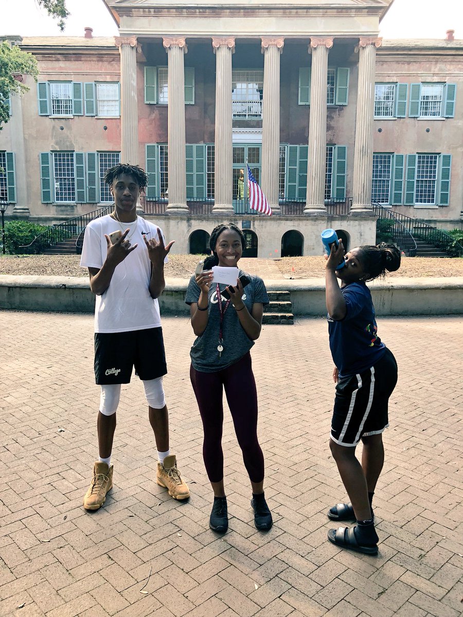 CougarSAAS's tweet photo. Can you name this building? Our incoming @CofCBasketball and @CofCWBB freshmen can thanks to our Paws to Claws Campus Scavenger hunt today! #pawstoclaws #comeCus #GoCougs https://t.co/ok3AnornYf
