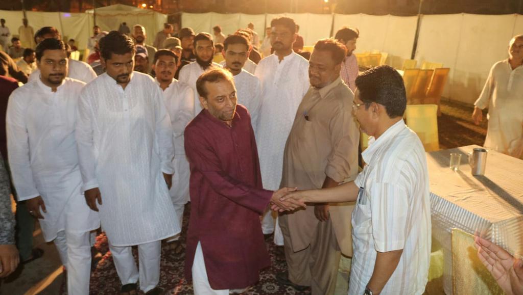 HaniQureshi5's tweet photo. اب پاکستان اور سندھ میں نئے صوبوں کی کھل کر بات ہوگی کیونکہ اب اس کے بغیر کو چارہ نہیں ہے. ڈاکٹر فاروق ستار
ہم جہدوجہد کرنے والے لوگ ہیں ۔ ہم میں پاکستان نئے صوبے بناکر دم لینگے. ڈاکٹر فاروق ستار
#MyDestinationWithAPMSO https://t.co/8GTUaPrci9