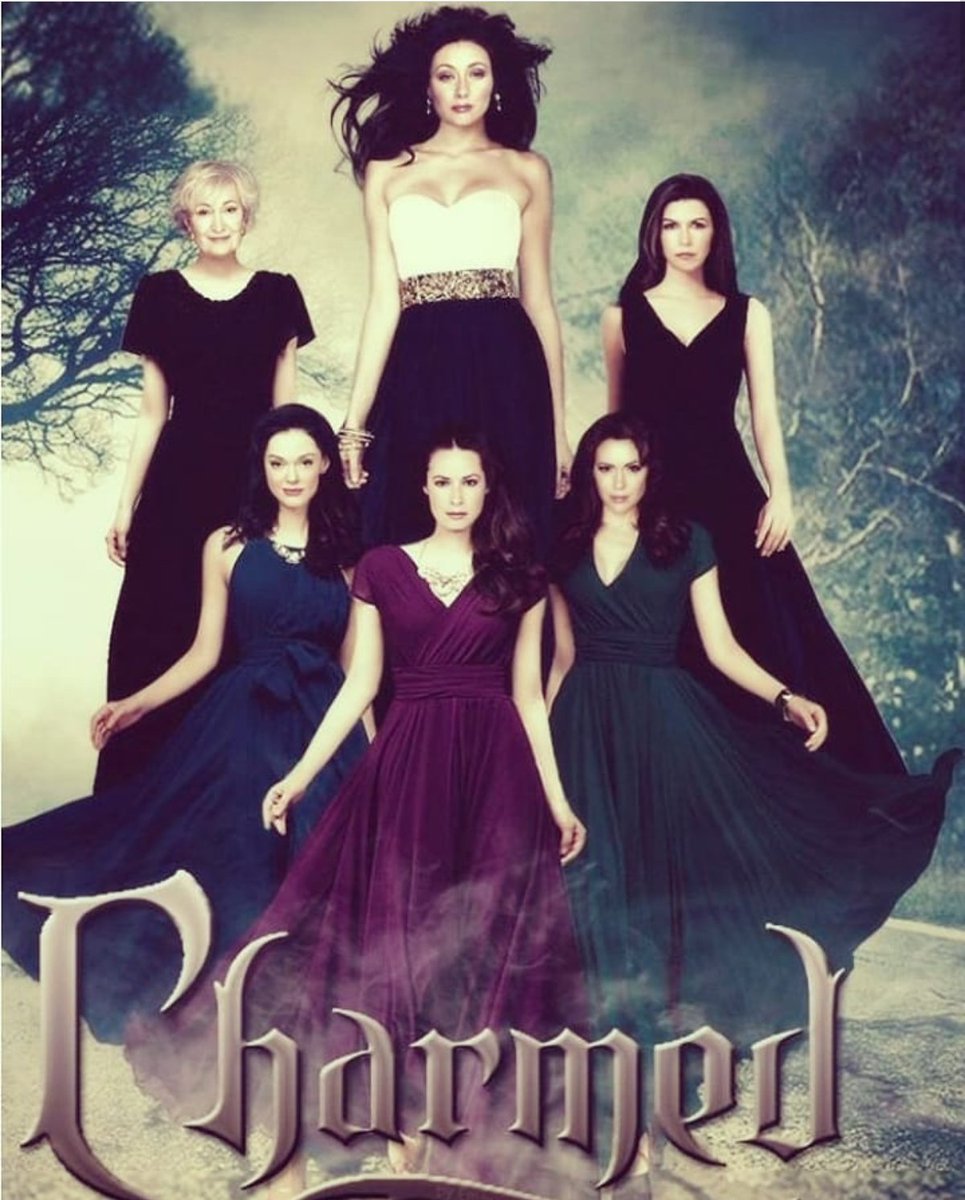 AlonsoFSolis's tweet photo. The true matriarchy @jjrhodes9 @finolahughes @DohertyShannen @Alyssa_Milano @H_Combs @rosemcgowan #Charmed #CharmedFam #stopCharmedReboot #WeWantCharmedBack https://t.co/6gleAtjzIr