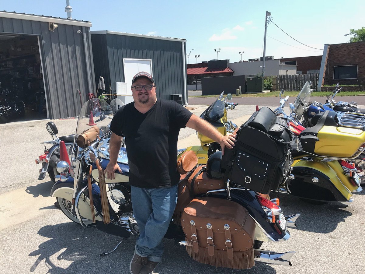 HeadIndianCoMo's tweet photo. Congratulations to Michael and Gabriela on their new Dark Horse, Charles on his Roadmaster, and Tim who drove all the way from Iowa to pick up his Chief Vintage! 🏍️💨 #TheRoadIsCalling Start your next adventure today at Head Indian Motorcycle. #IndianMotorcycle https://t.co/mMY2WRRFw1