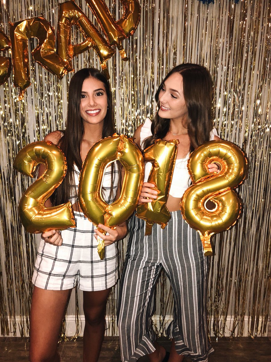 happy sweet 16!!! love you lots bells🤩💓😋🌸🌟💘😚