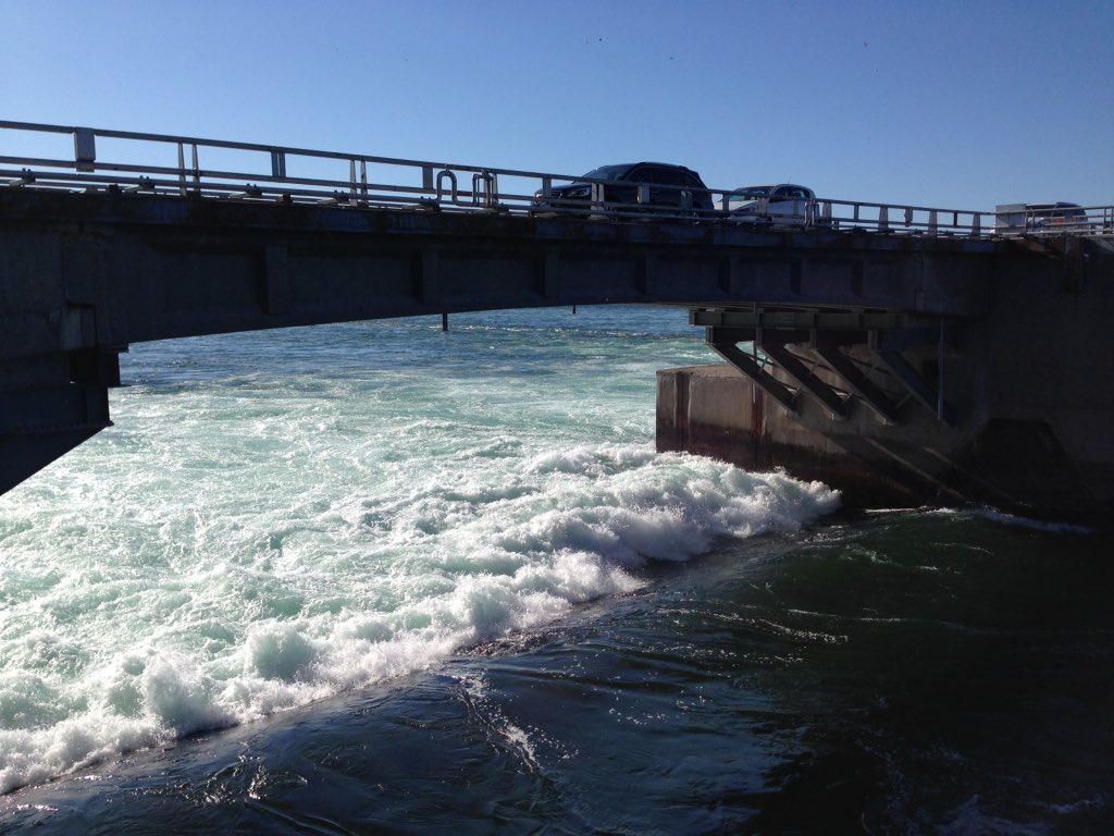 LauraVanEerd's tweet photo. Wow! Wow. Wow! Toured #OntPowerGen @ Niagara Falls. Thx hydrologists Frank & Kurt, #learnsomethingnew #csss2018 https://t.co/SKQ3tEuoP4