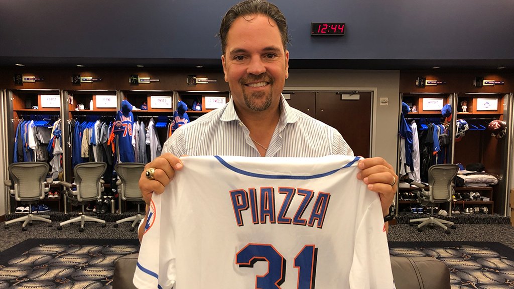 RT to enter to win a <a href="/mikepiazza31/">Mike Piazza</a> signed replica jersey! #LGM 

Rules: atmlb.com/2HFCcvn